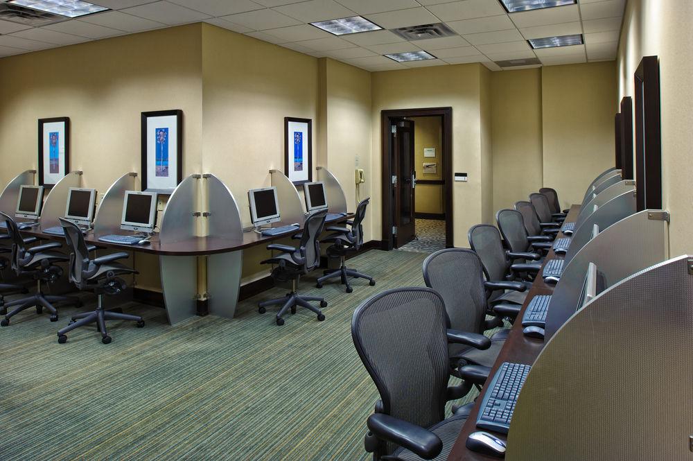 Sheraton Miami Airport And Executive Meeting Center 4*